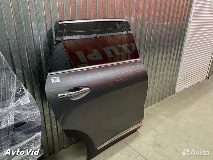 Задняя правая дверь Kia Sorento Prime