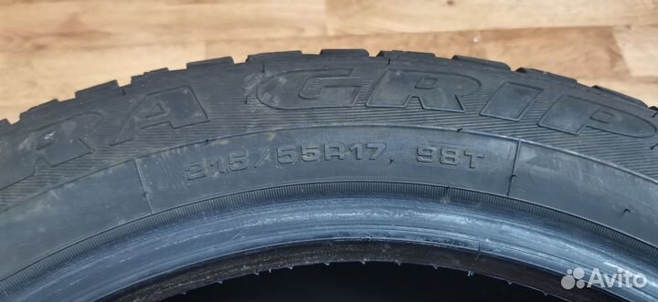 Goodyear Ultragrip 600 215/55 R17 98T