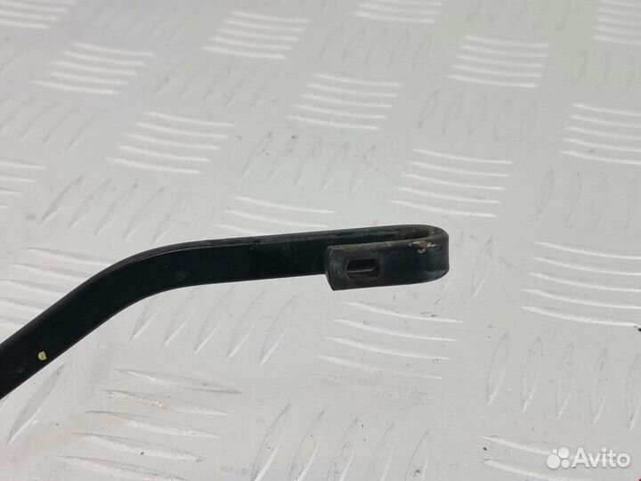 Щеткодержатель (поводок стеклоочистителя, дворник)