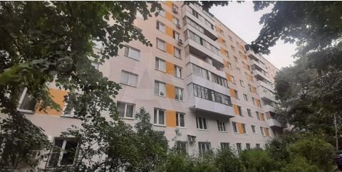 Комната 10,5 м² в 2-к., 1/9 эт.