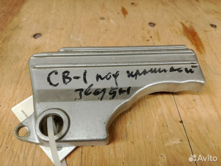 Honda CB-1 91 накладка пластиковая