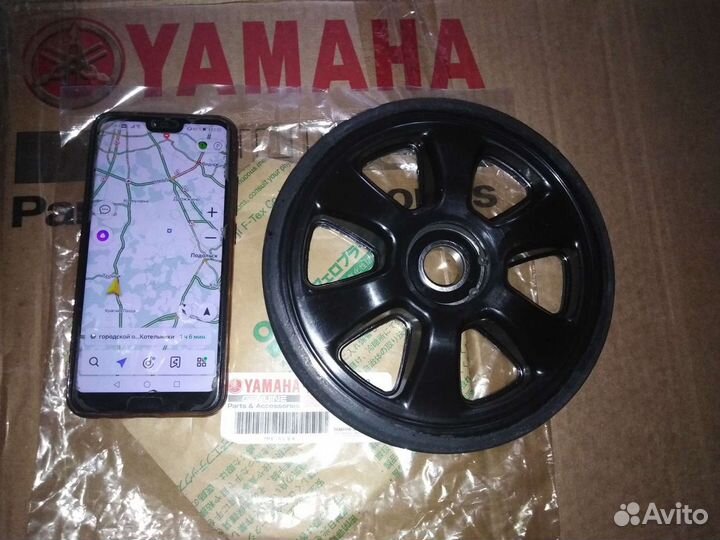 Оригинальный ролик трака Yamaha Venture Nytro