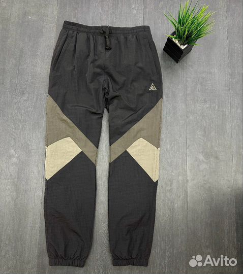 Штаны Nike ACG водоотталкивающие