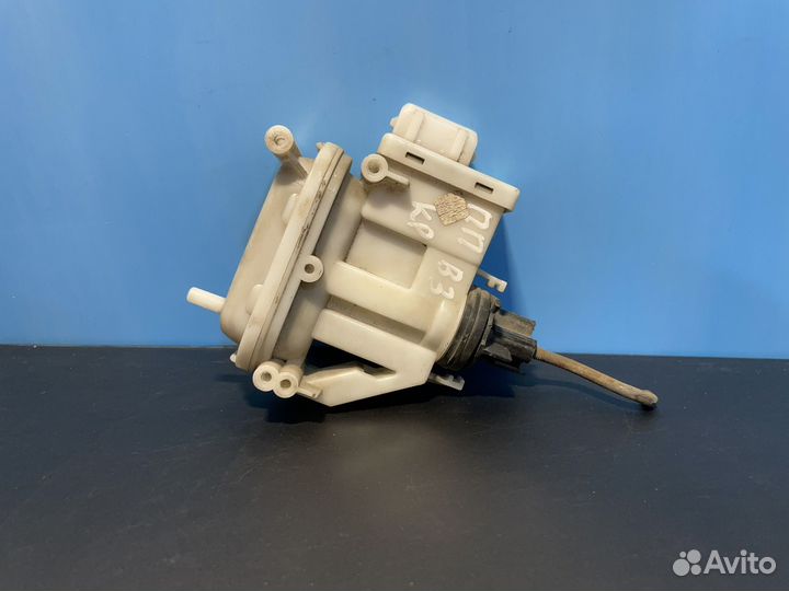 Активатор замка двери перед и зад правой passat b3