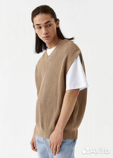 Вязанная оверсайз жилетка