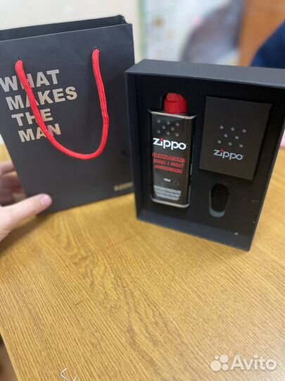 Зажигалка бензиновая zippo