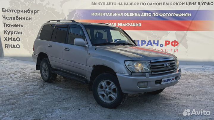 Кнопка обогрева сиденья переднего левого Toyota Land Cruiser (J100) 84751-60100