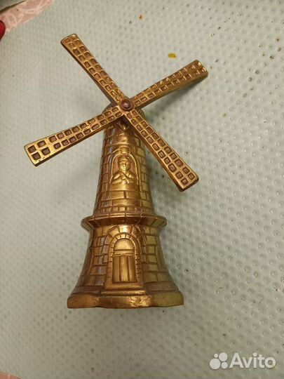 Статуэтка латунь 