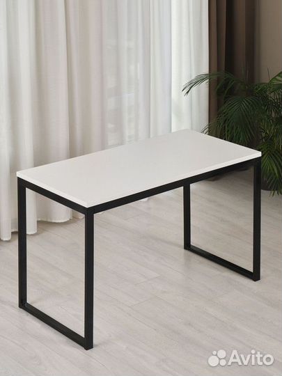 Письменный стол для школьника / Стол с ящиками