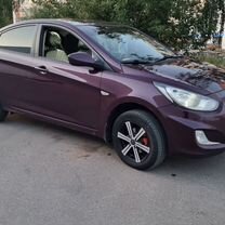 Hyundai Solaris 1.4 AT, 2012, 154 000 км, с пробегом, цена 895 000 руб.