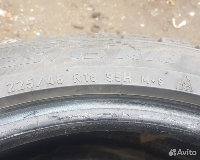 Pirelli Ice Zero 225/45 R18 95M