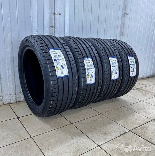 Triangle EffeXSport TH202 235/50 R17