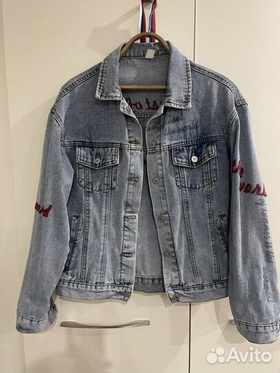 Джинсовая куртка