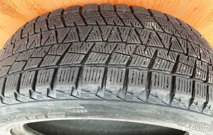 Bridgestone Blizzak DM-V1 225/55 R18 98