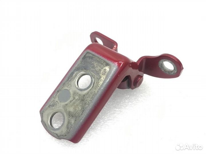 Петля двери задняя правая Toyota Rav4 3 рестайлинг