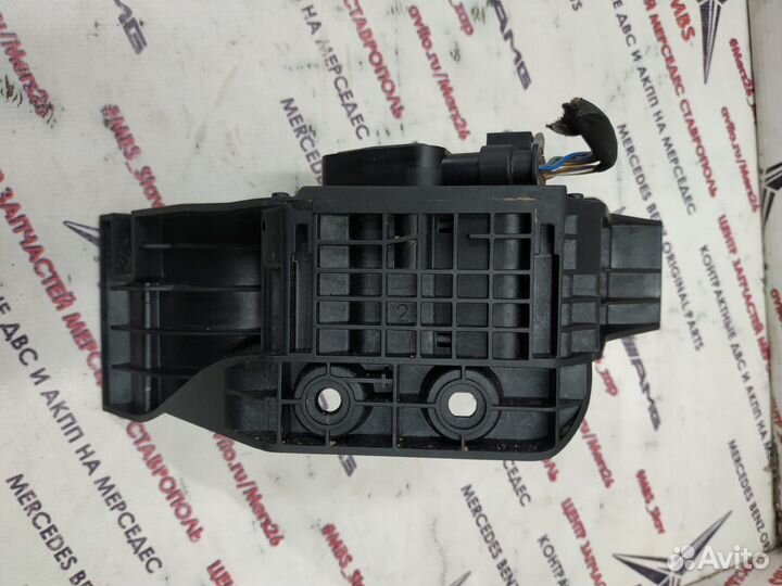 Педаль газа w204 Mercedes