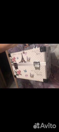 Чемодан для косметики