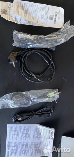 Монитор Asus 24