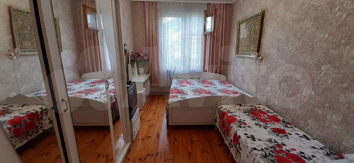 Комната 14 м² в 2-к., 2/2 эт.