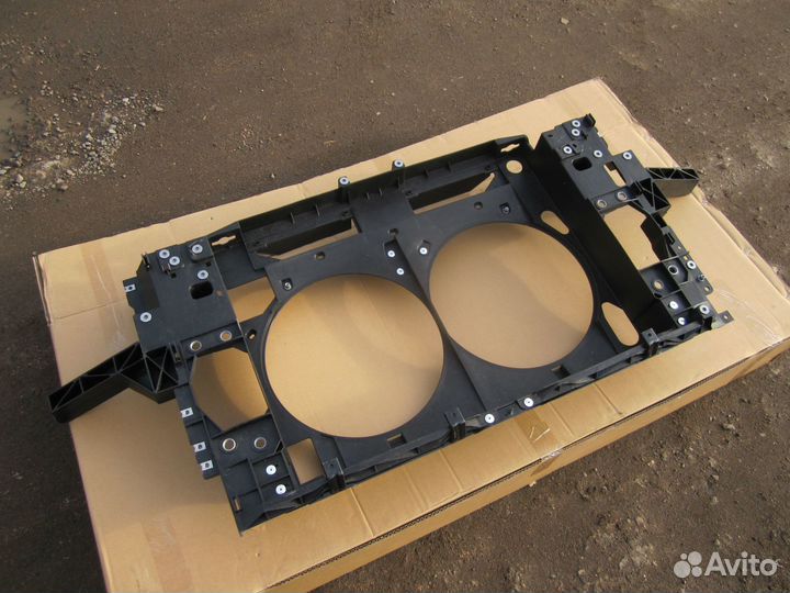 Передняя панель телевизор Infiniti QX70 FX S51