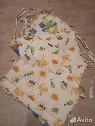 Бортики в детскую кроватку