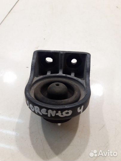 Крепление радиатора (Kia Sorento IV)