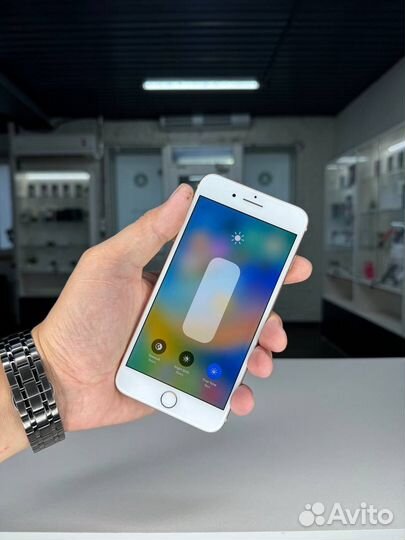 iPhone 8 Plus, 64 ГБ