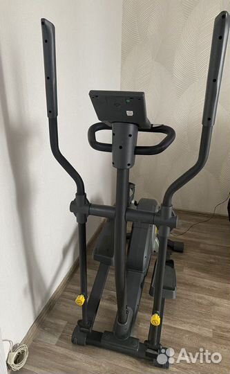 Эллиптический тренажер torneo