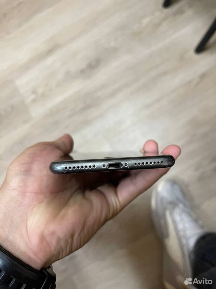 iPhone 8 Plus, 64 ГБ