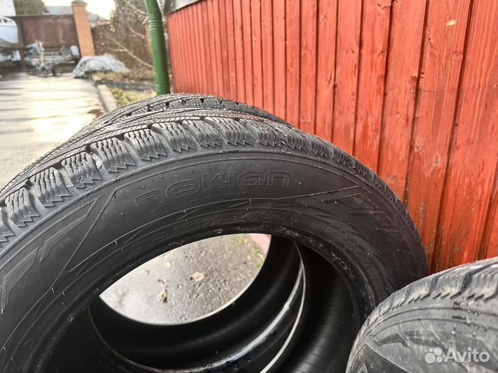 Nokian Tyres Hakkapeliitta R2 SUV 225/60 R17 103R