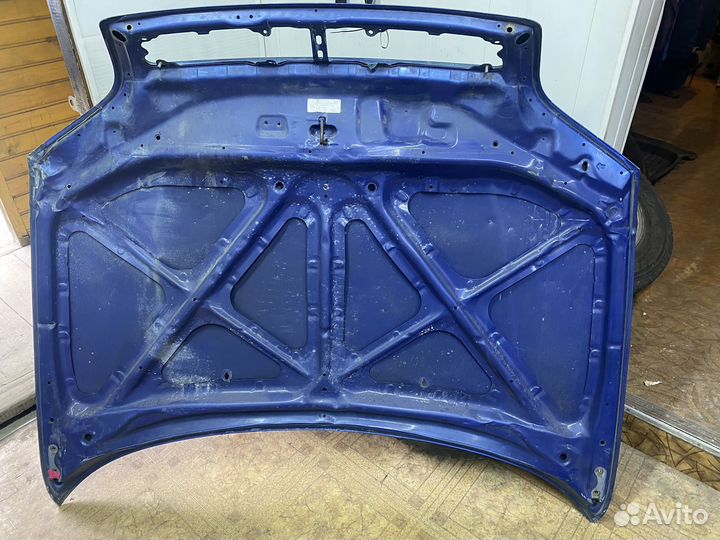 Капот.Крыло левоеТойота RAV 4 1995-2000г