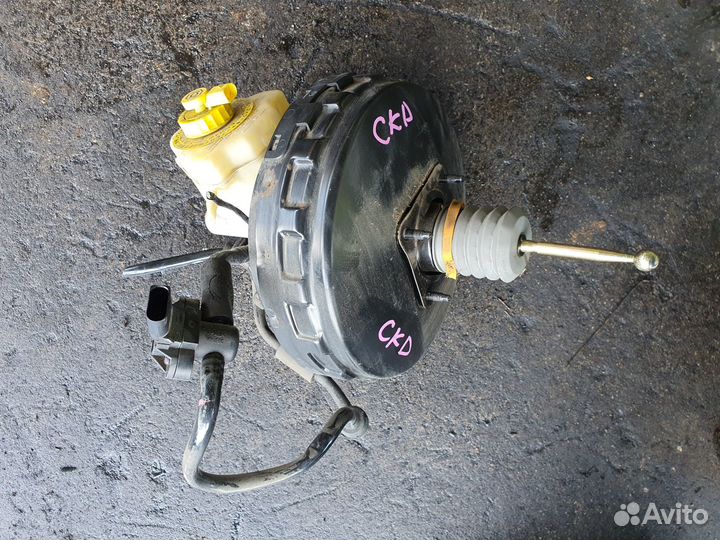 Вакумник тормозной c VW Touareg 7LA, 7L6, 7L7 AZZ;