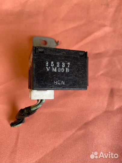 Реле Nissan NP300