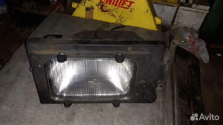 Фары передние в бампер скания 92м