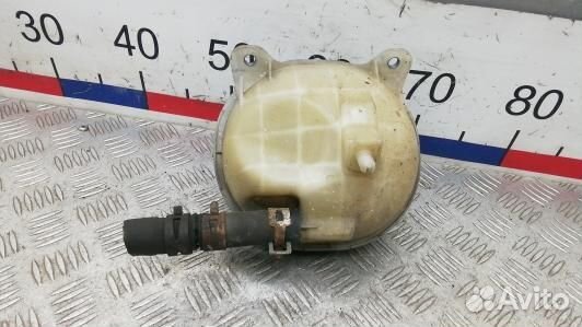 Бачок расширительный toyota corolla E12 (JDN35NP01