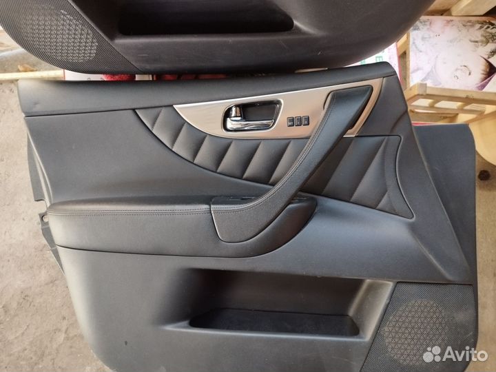 Салон Инфинити фх 37