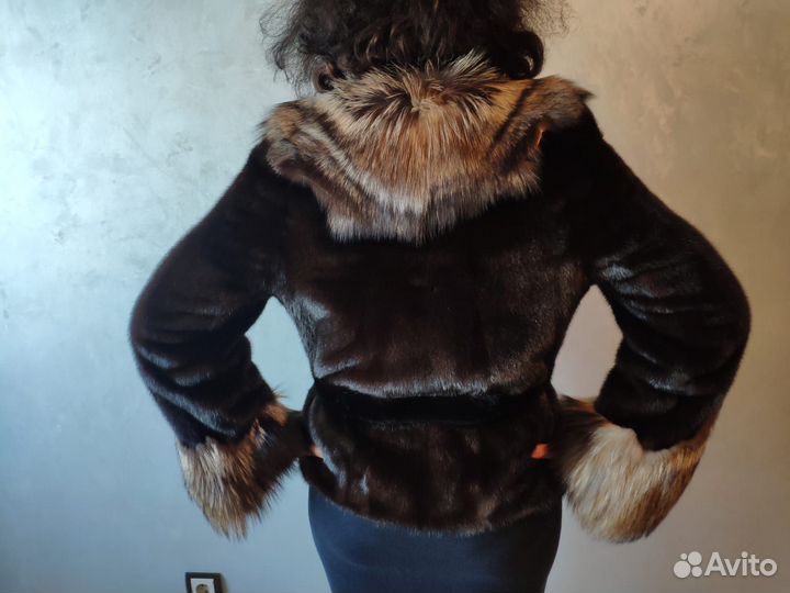 Продам норковую шубу