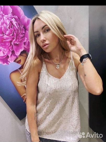 Майка в пайетках