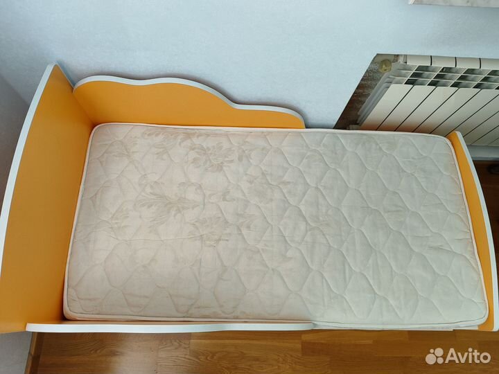 Детская кровать с кокосов матрасом 140х70 до 18.08