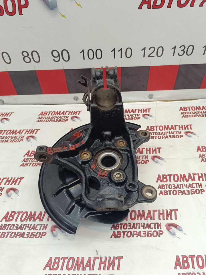 Кулак поворотный левый цапфа Faw Bestune B70