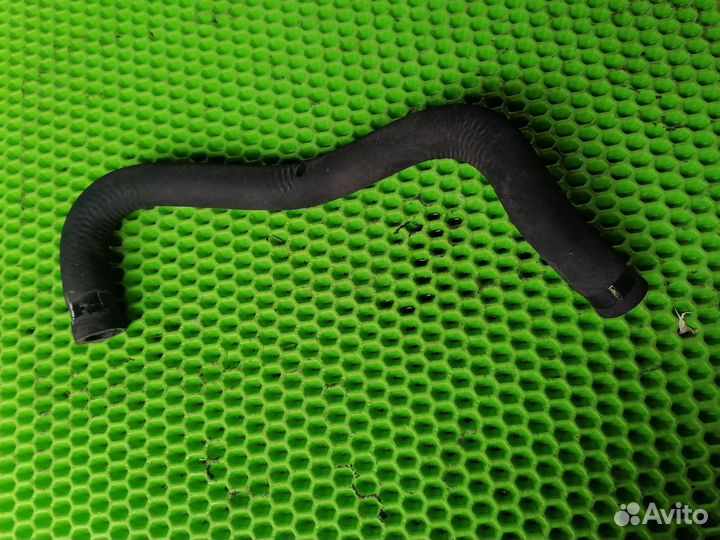 Патрубок бачка Гура Ниссан Террано 2