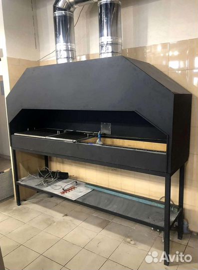 Мангал с огнеупорным кирпичом