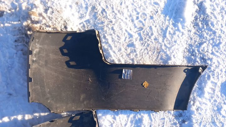 Range Rover Sport L494 левая накладка задн бампера