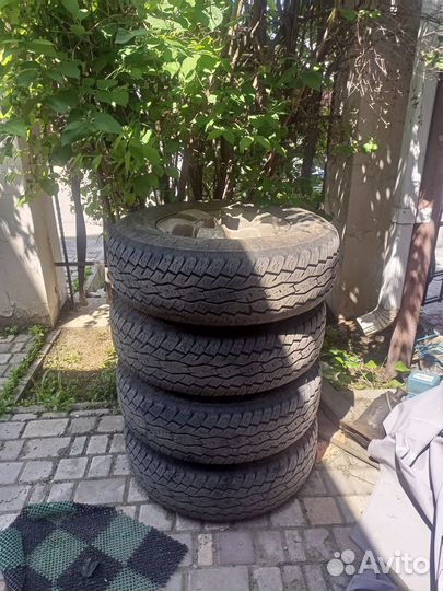 Toyo Open Country A/T Plus 235/75 R15