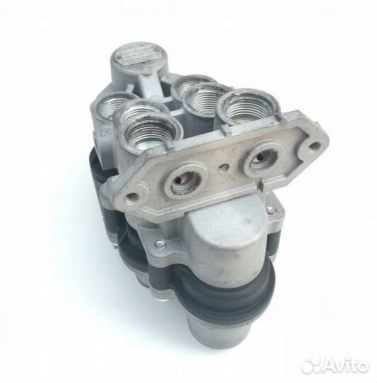 4-х контурный защитный клапан DAF LF 45/55 AE4526