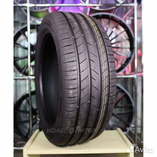 Kumho Ecsta HS52 195/55 R15 85H