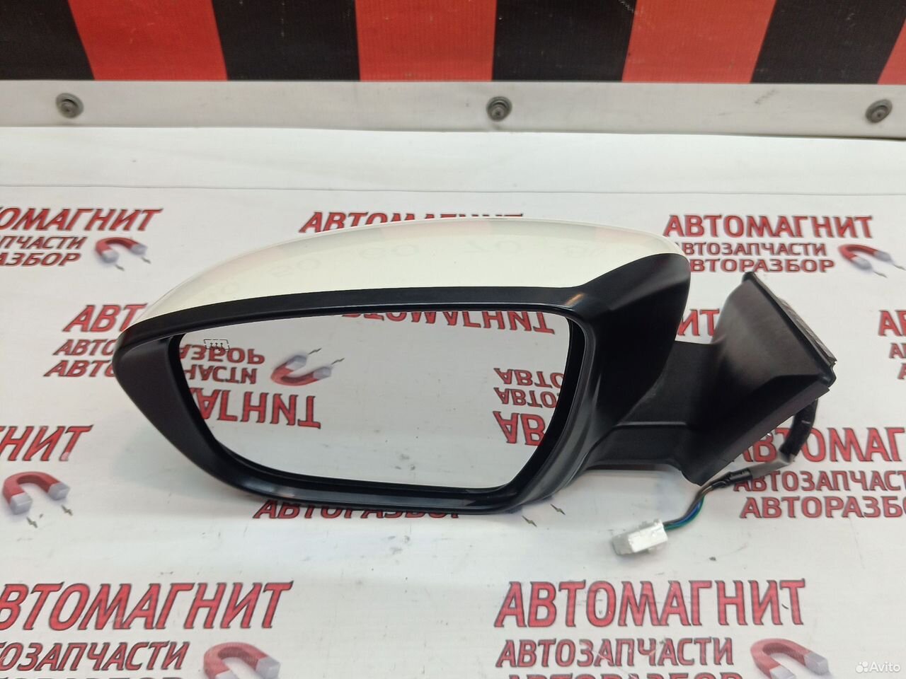 Зеркало левое Nissan Rogue X-trail T32