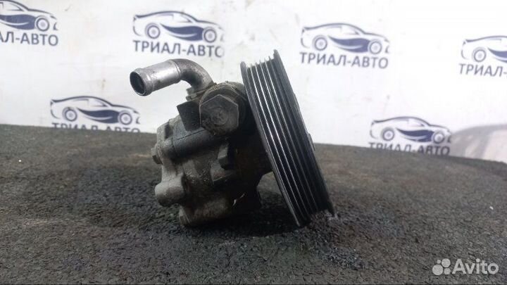 Насос гур Q7