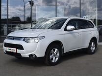 Mitsubishi Outlander 2.0 CVT, 2014, 143 652 км, с пробегом, цена 1 115 000 руб.