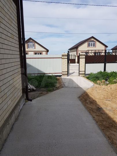 Дом 140 м² на участке 8 сот.